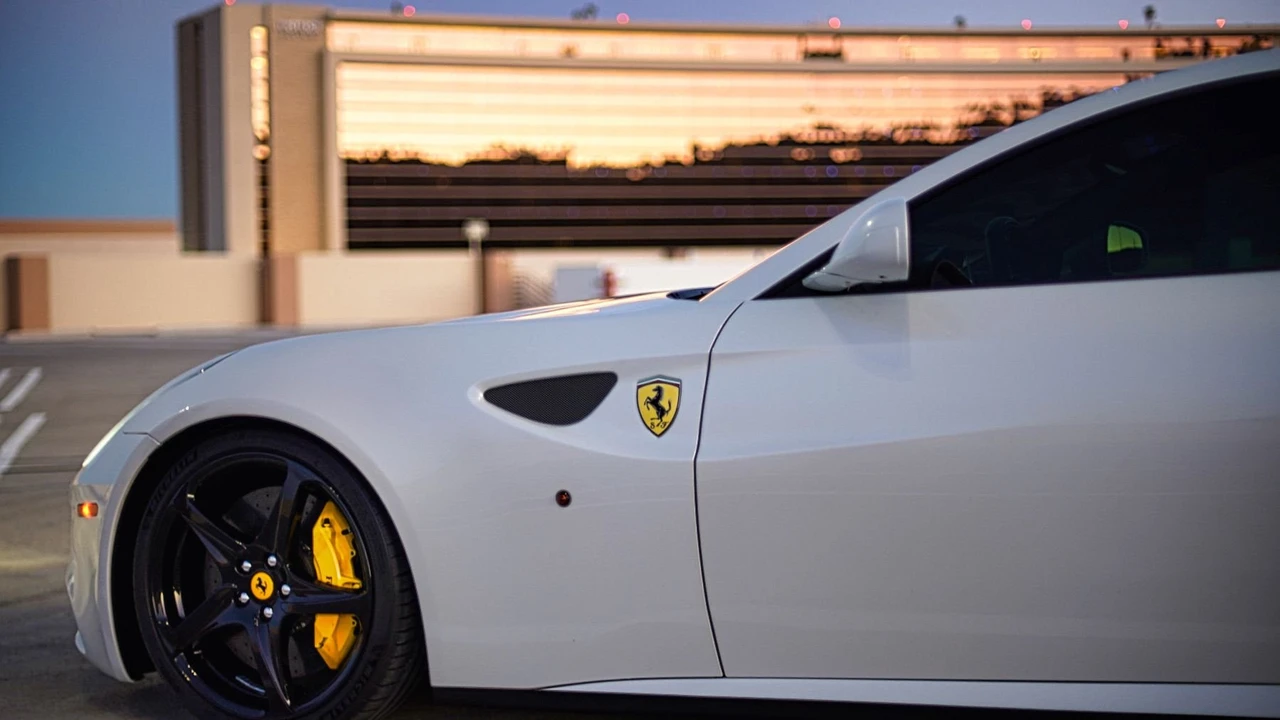 2012 Ferrari FF - Image 13 of 25