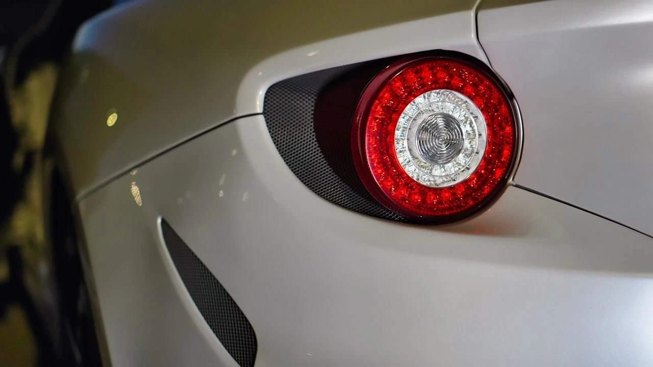 2012 Ferrari FF - Image 14 of 25