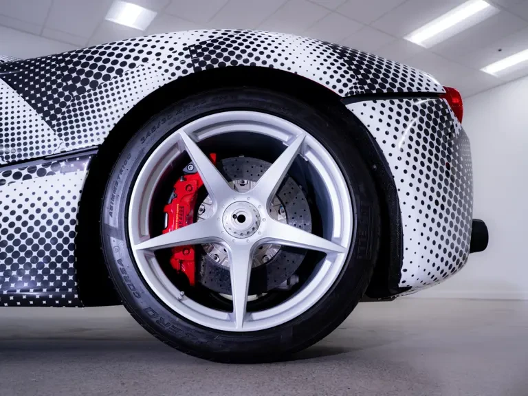2012 Ferrari LaFerrari - Image 15 of 31