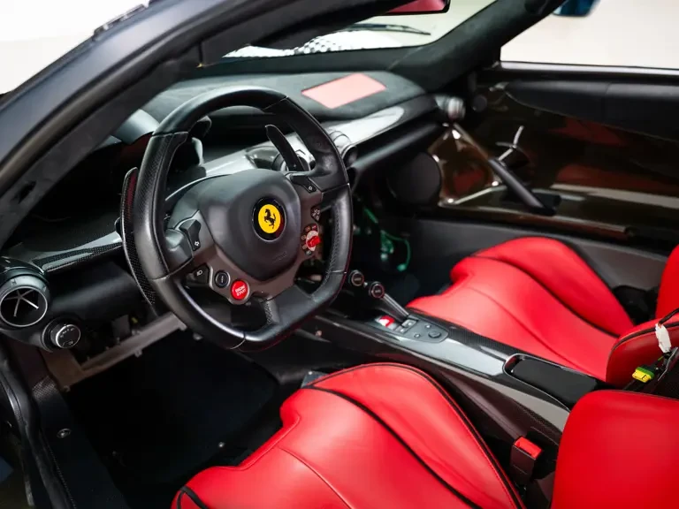 2012 Ferrari LaFerrari - Image 5 of 31