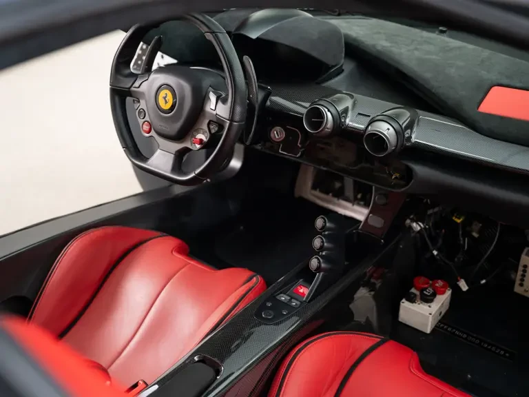 2012 Ferrari LaFerrari - Image 25 of 31