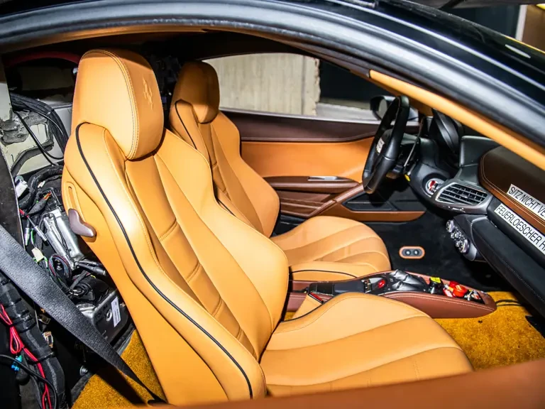 2012 Ferrari LaFerrari - Image 31 of 31