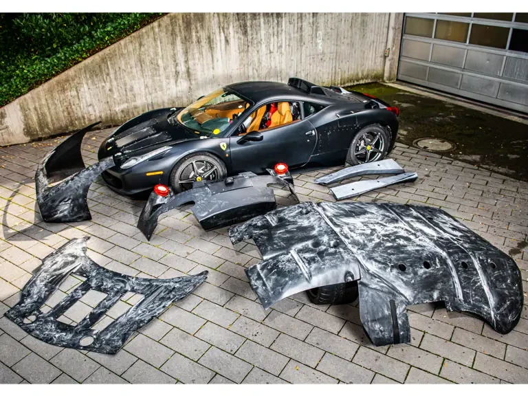 2012 Ferrari LaFerrari - Image 2 of 31