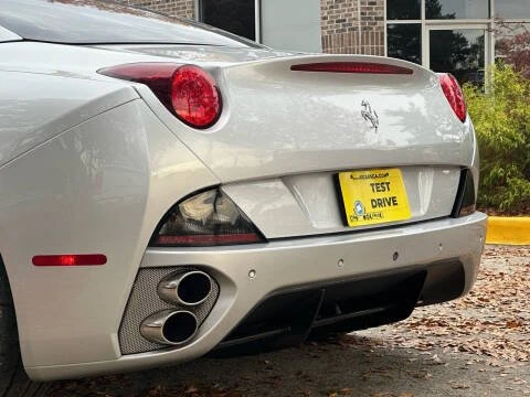2012 Ferrari California - Image 8 of 19
