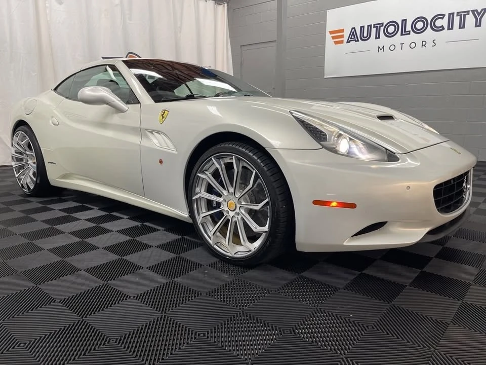 2012 Ferrari California - Image 2 of 18