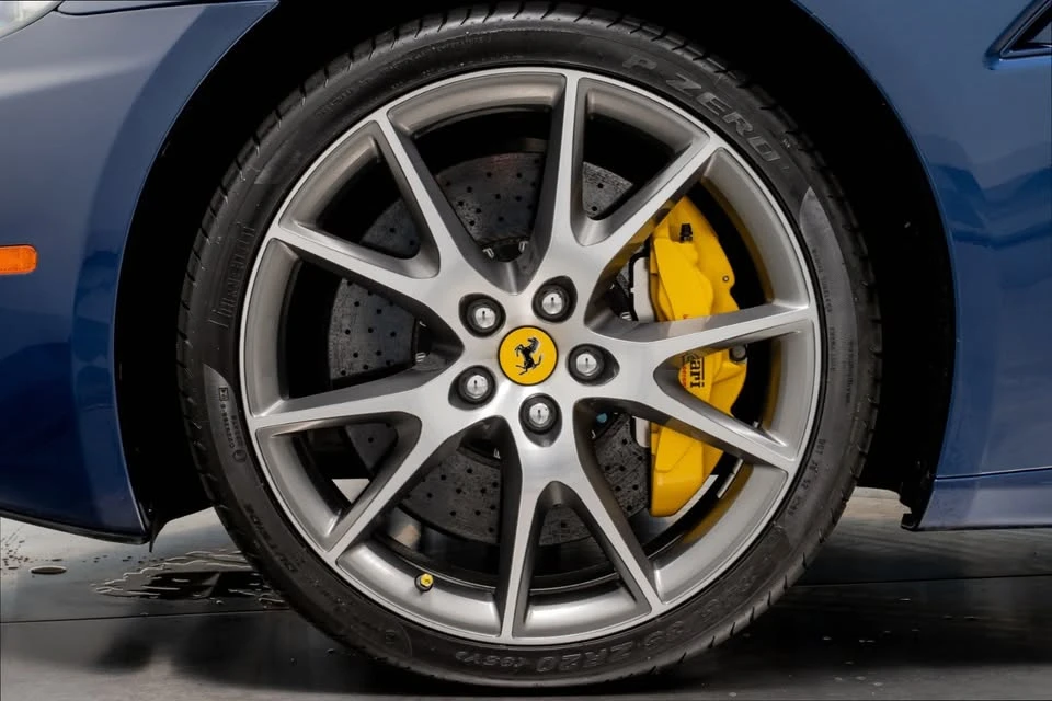 2012 Ferrari California - Image 6 of 14