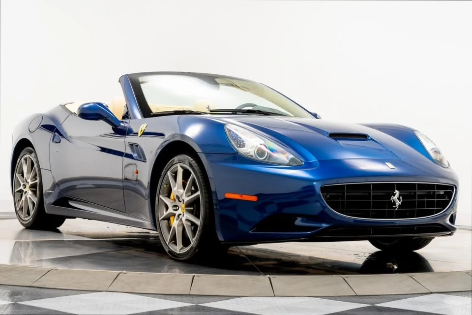 2012 Ferrari California - Image 2 of 14