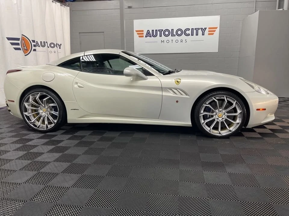 2012 Ferrari California - Image 12 of 20