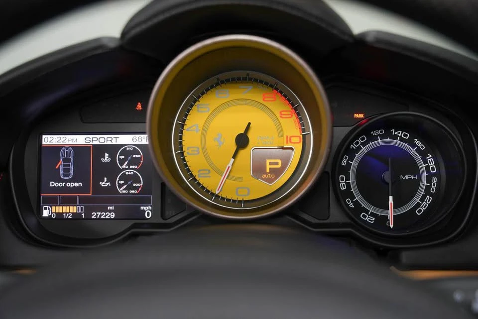 2012 Ferrari California - Image 18 of 19