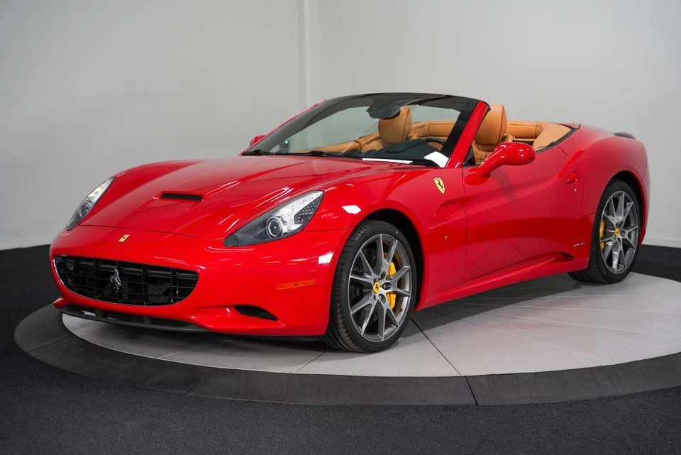 2012 Ferrari California - Image 2 of 19