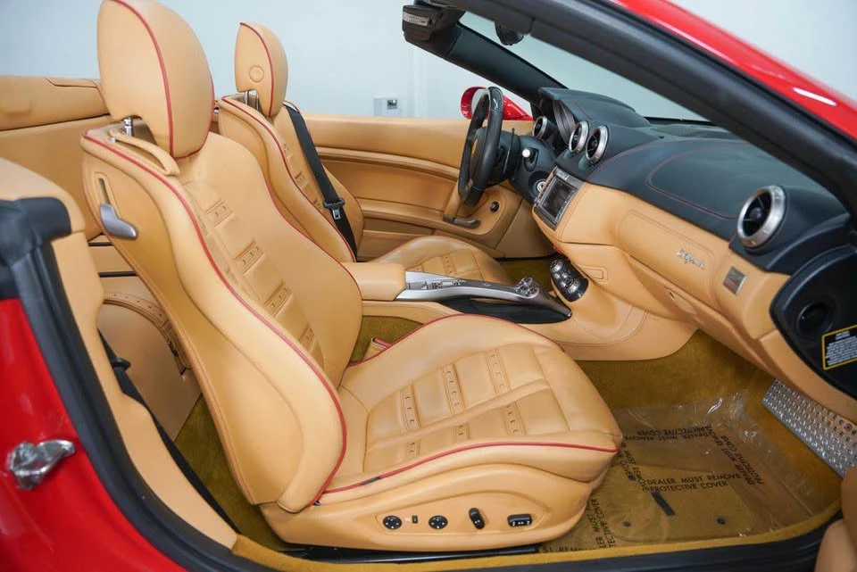 2012 Ferrari California - Image 11 of 19