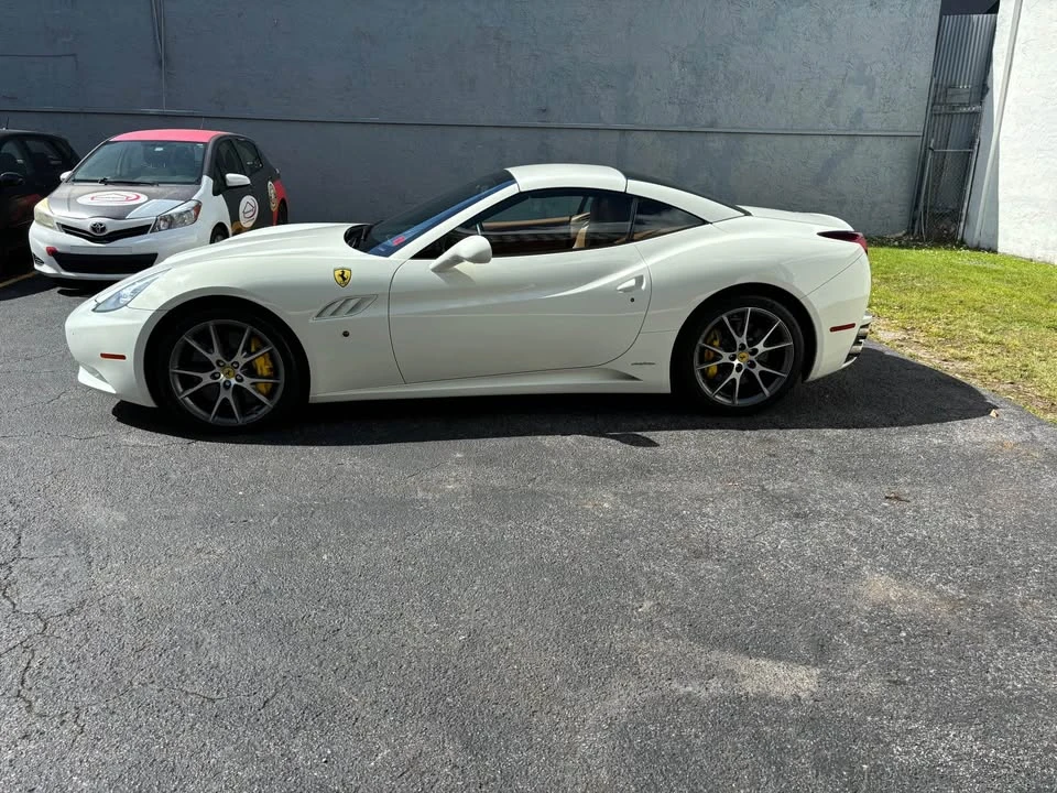 2012 Ferrari California - Image 10 of 10