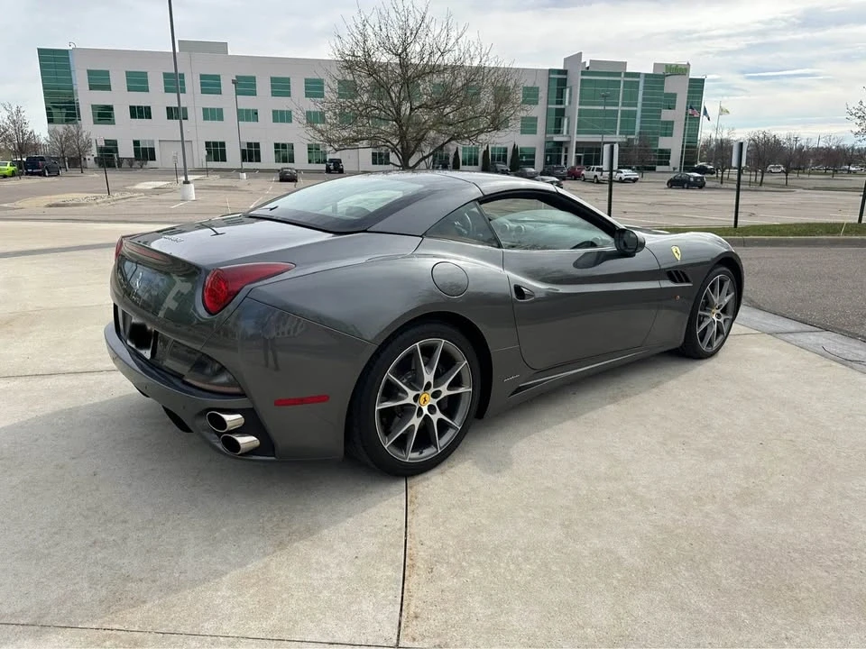 2012 Ferrari California - Image 5 of 12