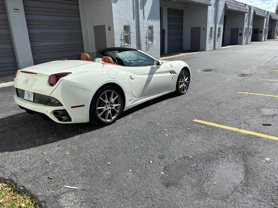 2012 Ferrari California - Image 7 of 9