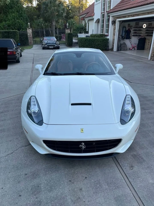 2012 Ferrari California - Image 3 of 10