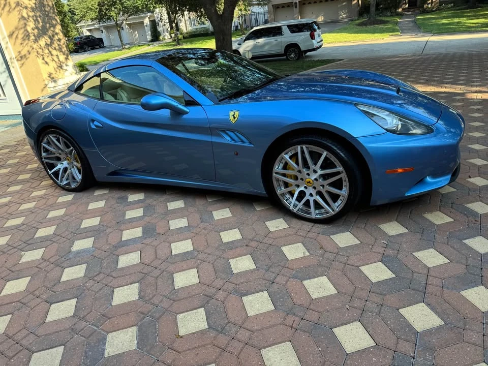 2012 Ferrari California - Image 7 of 15