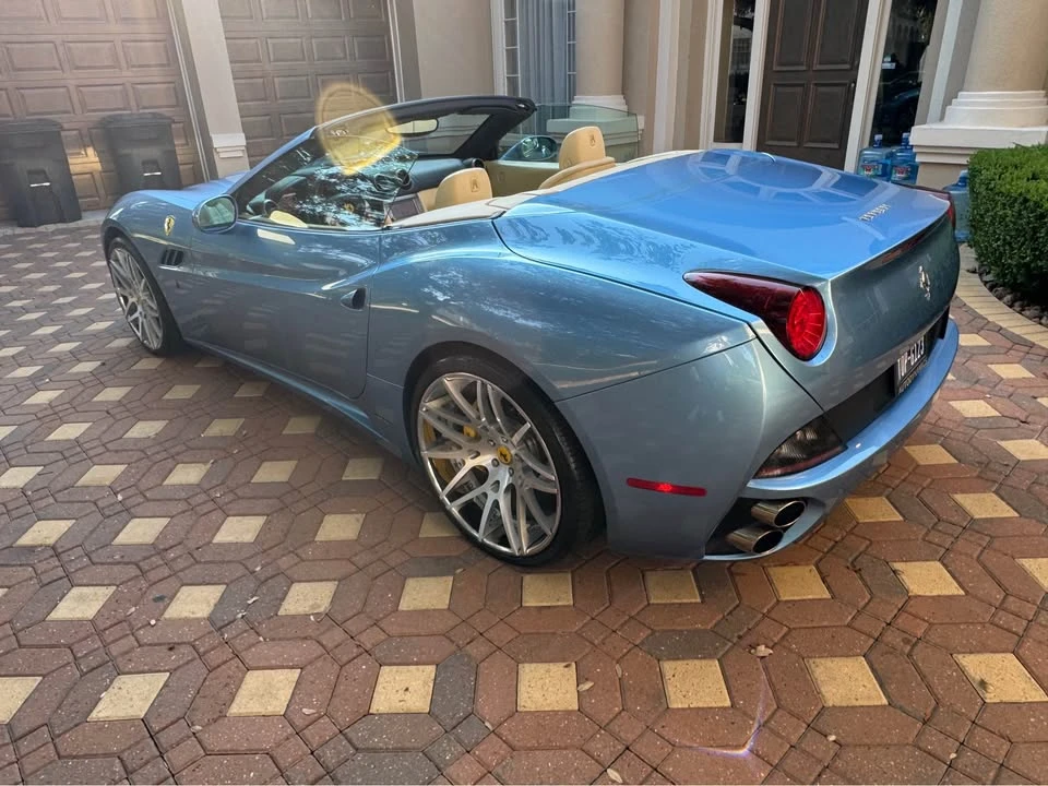 2012 Ferrari California - Image 3 of 15