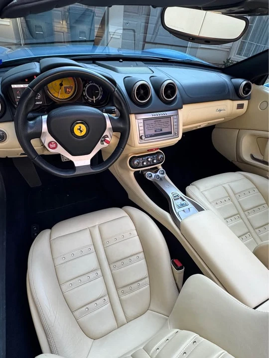 2012 Ferrari California - Image 13 of 15