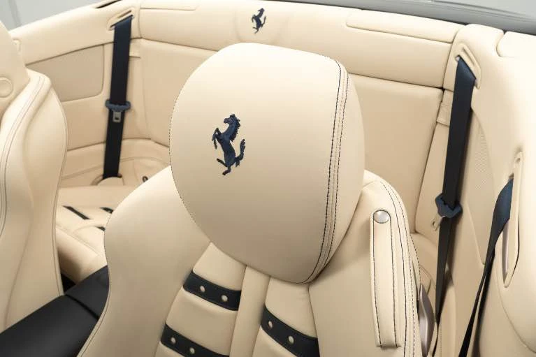 2012 Ferrari California - Image 13 of 15