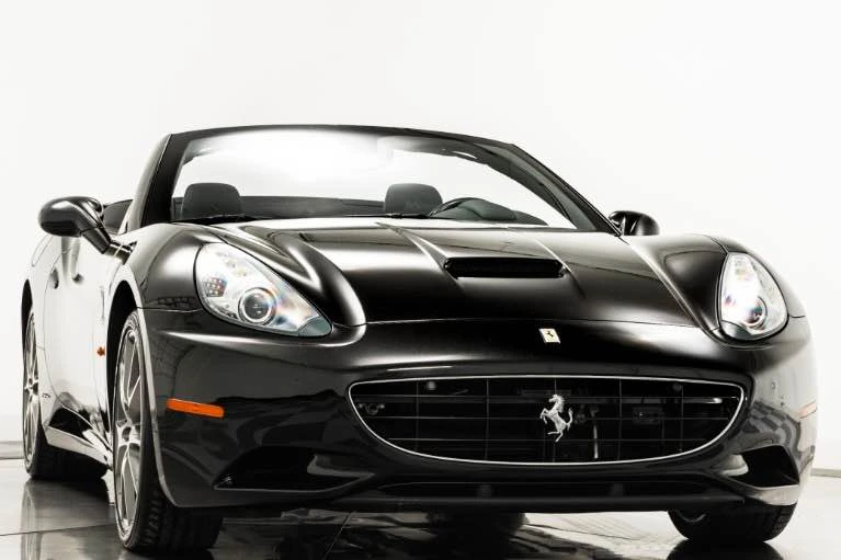 2012 Ferrari California - Image 2 of 13