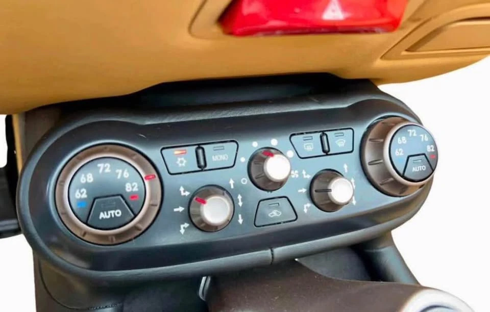 2012 Ferrari California - Image 15 of 20