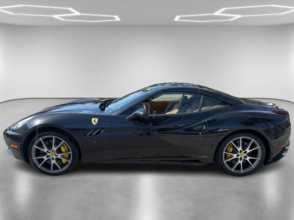 2012 Ferrari California - Image 8 of 15
