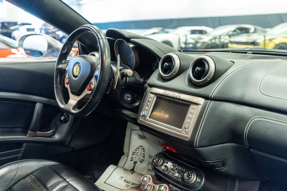 2012 Ferrari California - Image 19 of 20