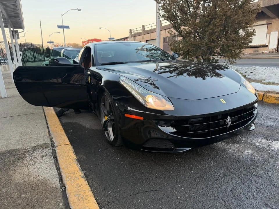 2012 Ferrari FF - Image 2 of 19