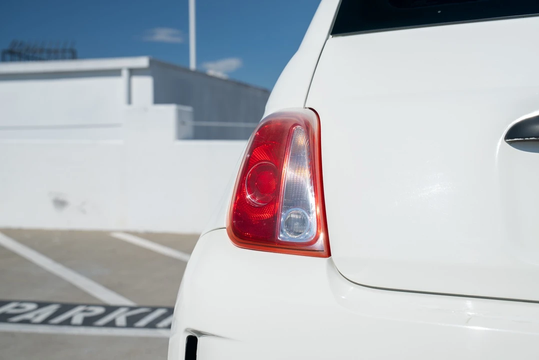 2012 Fiat 500 - Image 16 of 31