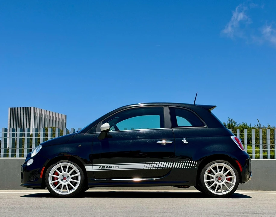 2012 Fiat Abarth 500 - Image 7 of 30