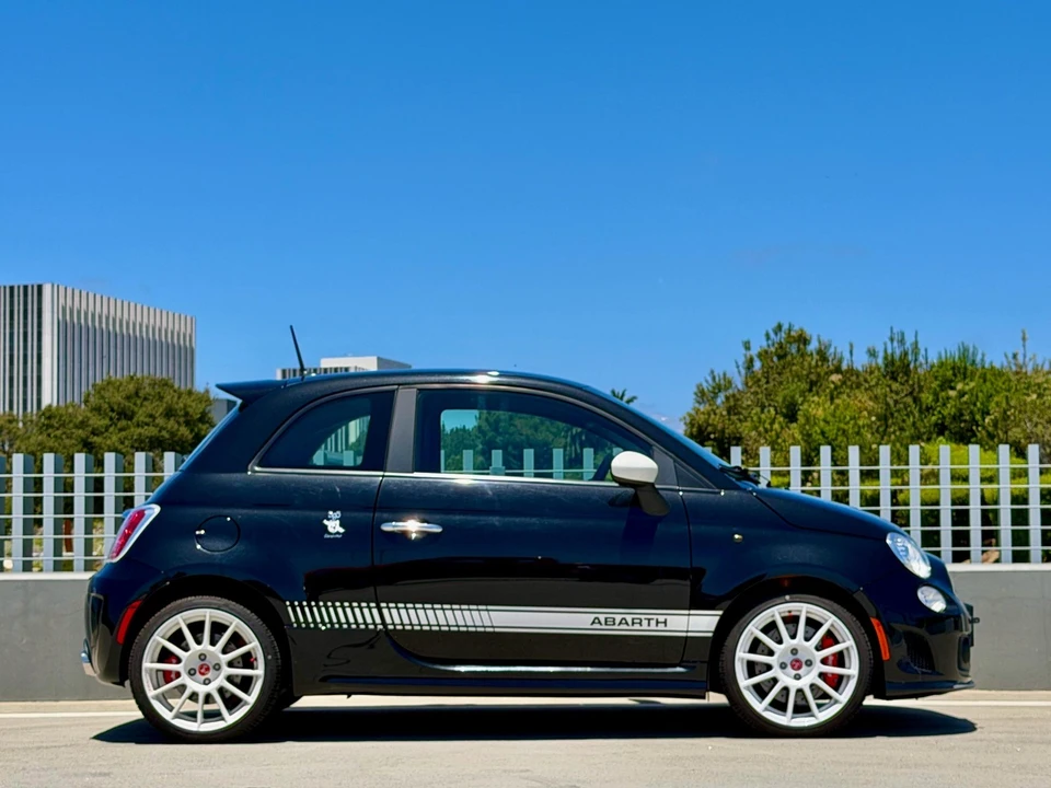 2012 Fiat Abarth 500 - Image 3 of 30