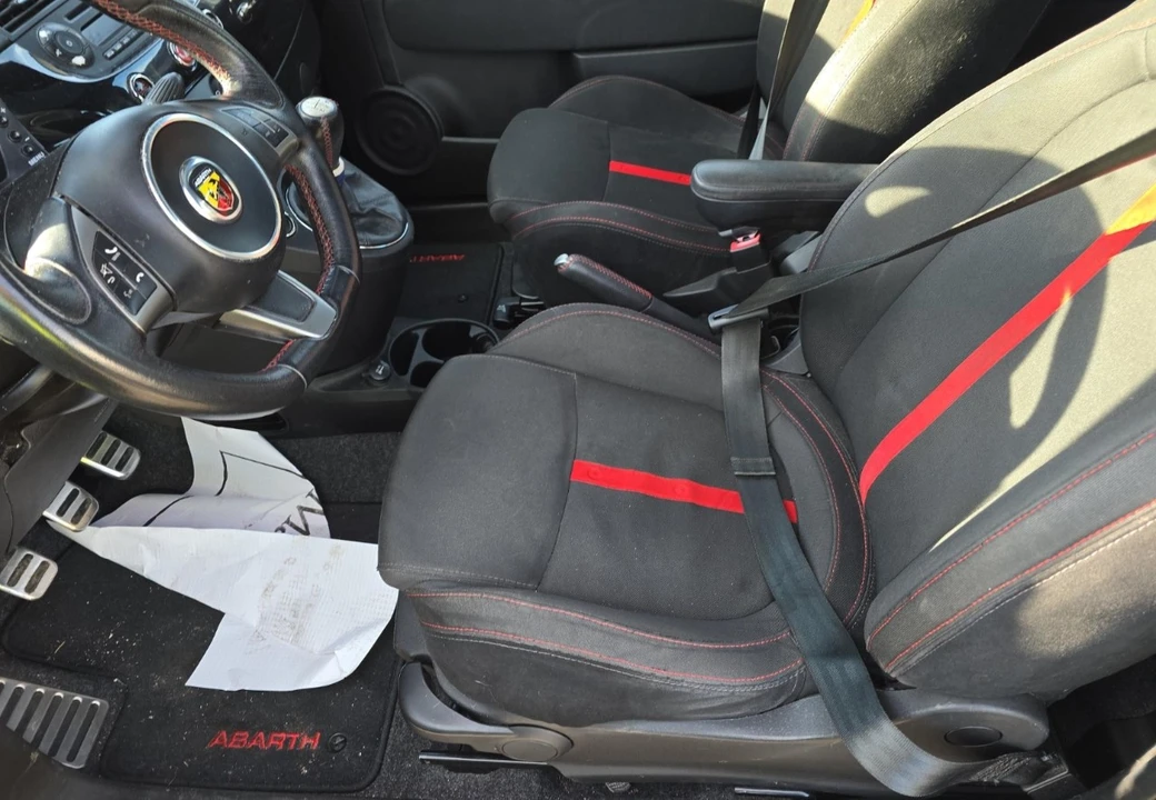 2012 Fiat Abarth 500 - Image 10 of 19