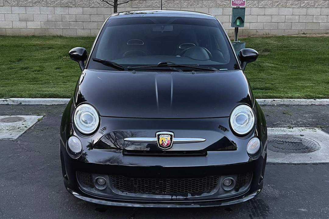 2012 Fiat Abarth 500 - Image 2 of 31