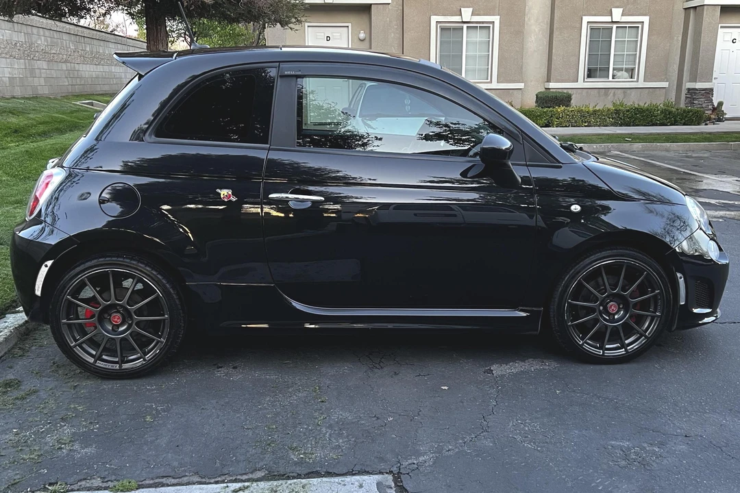 2012 Fiat Abarth 500 - Image 3 of 31