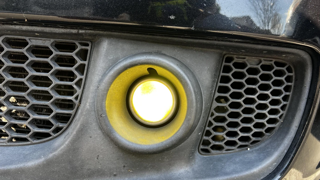 2012 Fiat Abarth 500 - Image 11 of 31