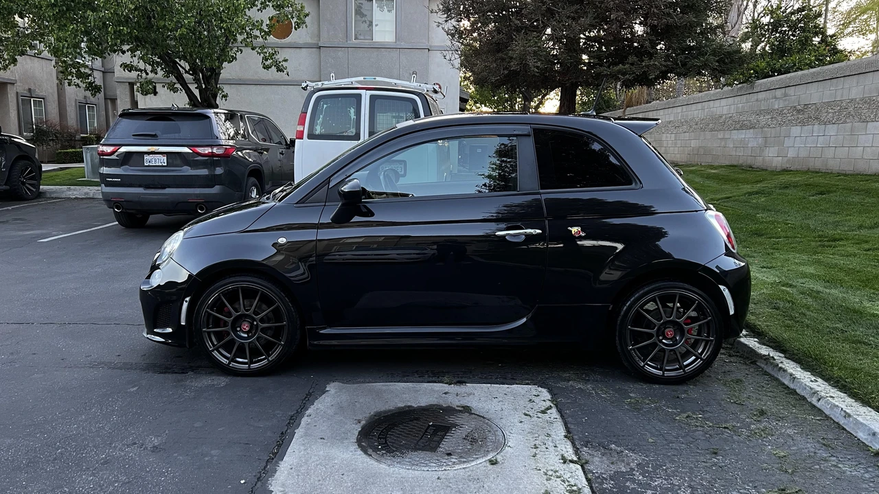 2012 Fiat Abarth 500 - Image 6 of 31