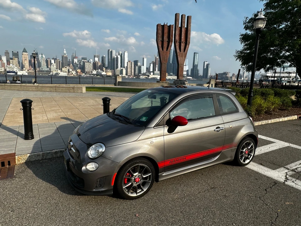 2012 Fiat Abarth 500 - Image 9 of 31