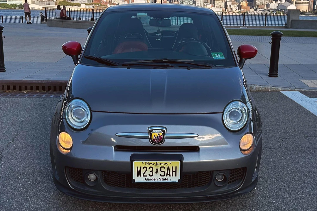 2012 Fiat Abarth 500 - Image 2 of 31