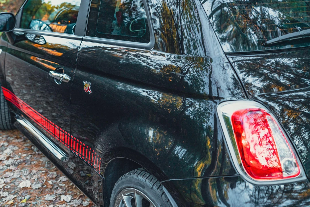 2012 Fiat Abarth 500 - Image 26 of 31