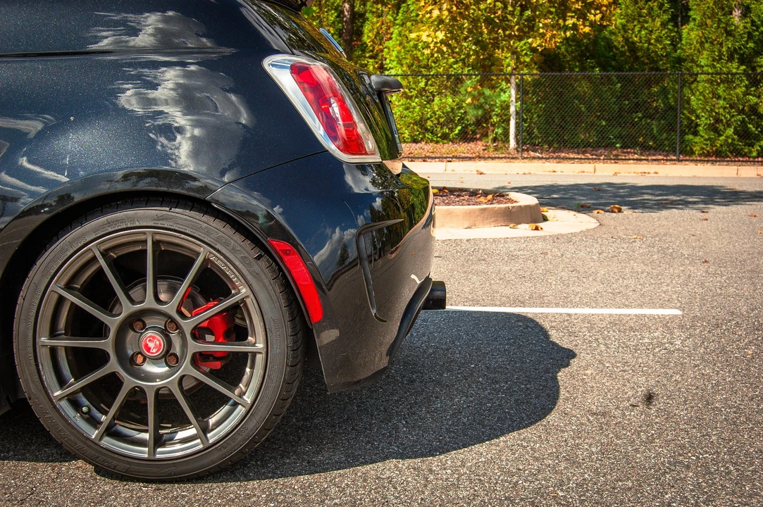 2012 Fiat Abarth 500 - Image 28 of 31