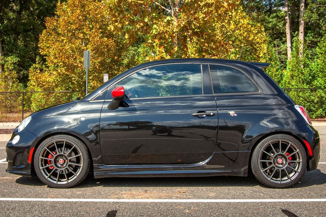 2012 Fiat Abarth 500 - Image 3 of 31