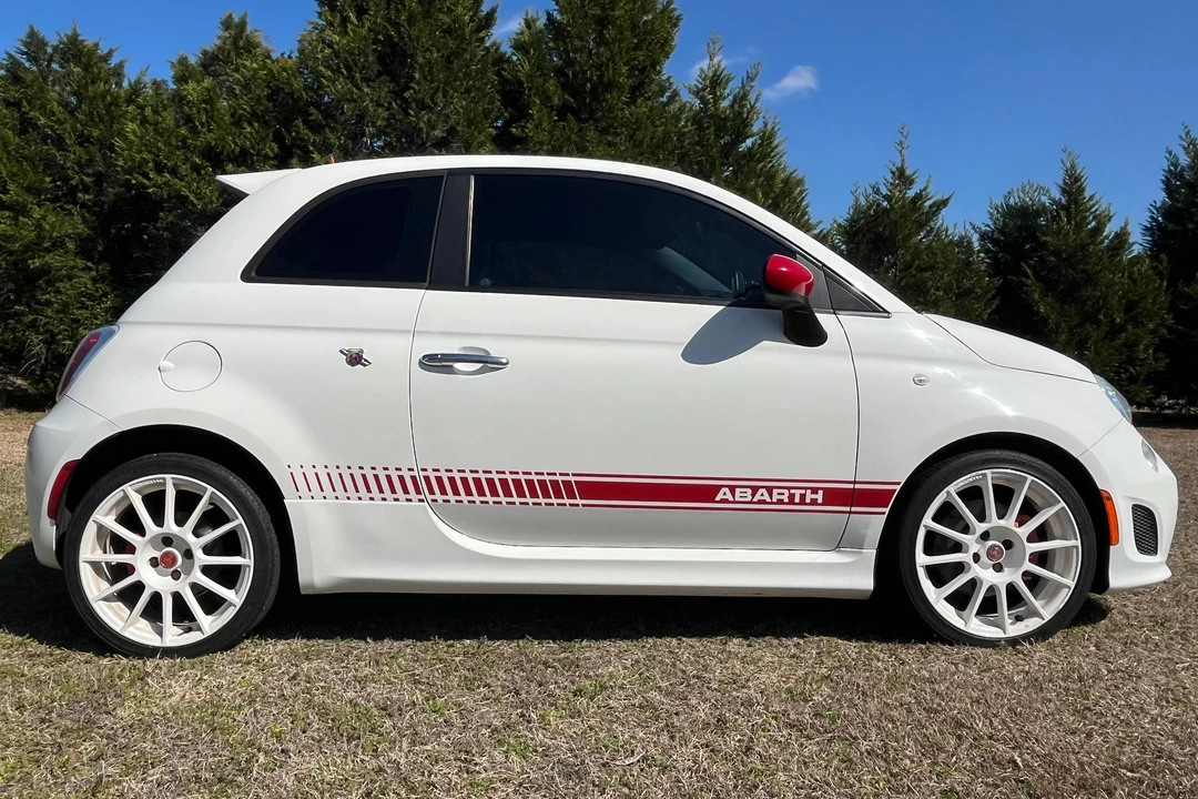 2012 Fiat Abarth 500 - Image 3 of 31