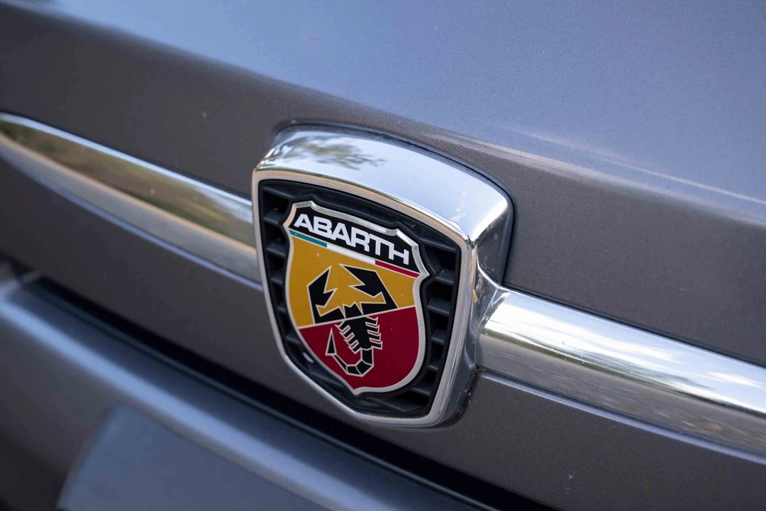 2012 Fiat Abarth 500 - Image 30 of 31