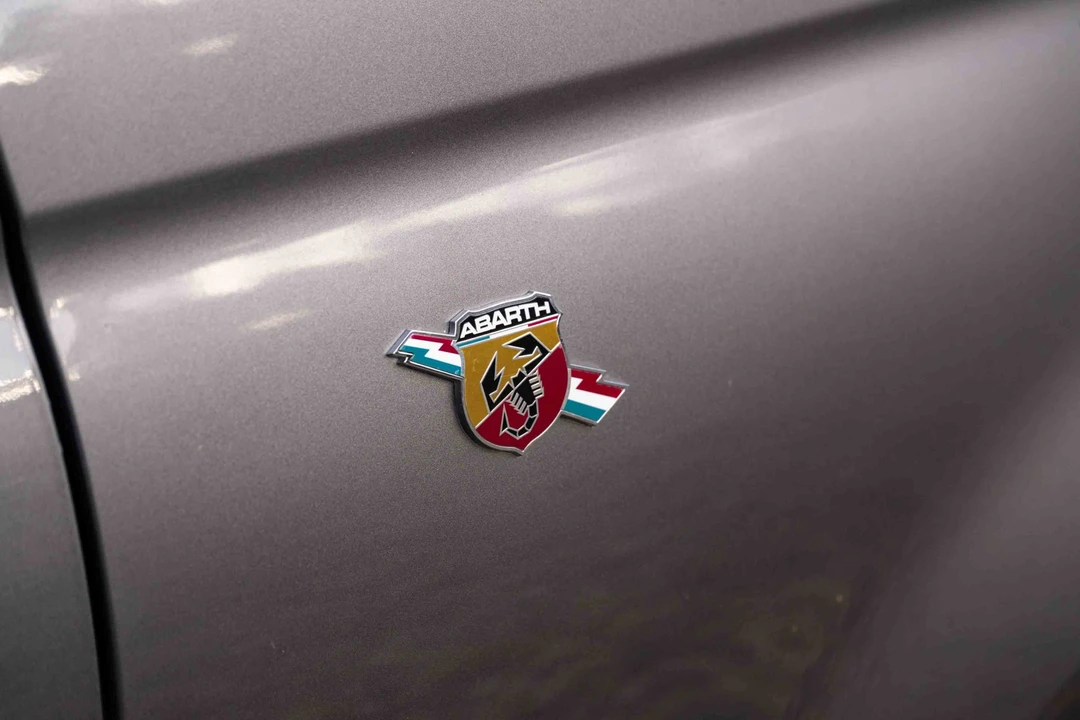 2012 Fiat Abarth 500 - Image 29 of 31