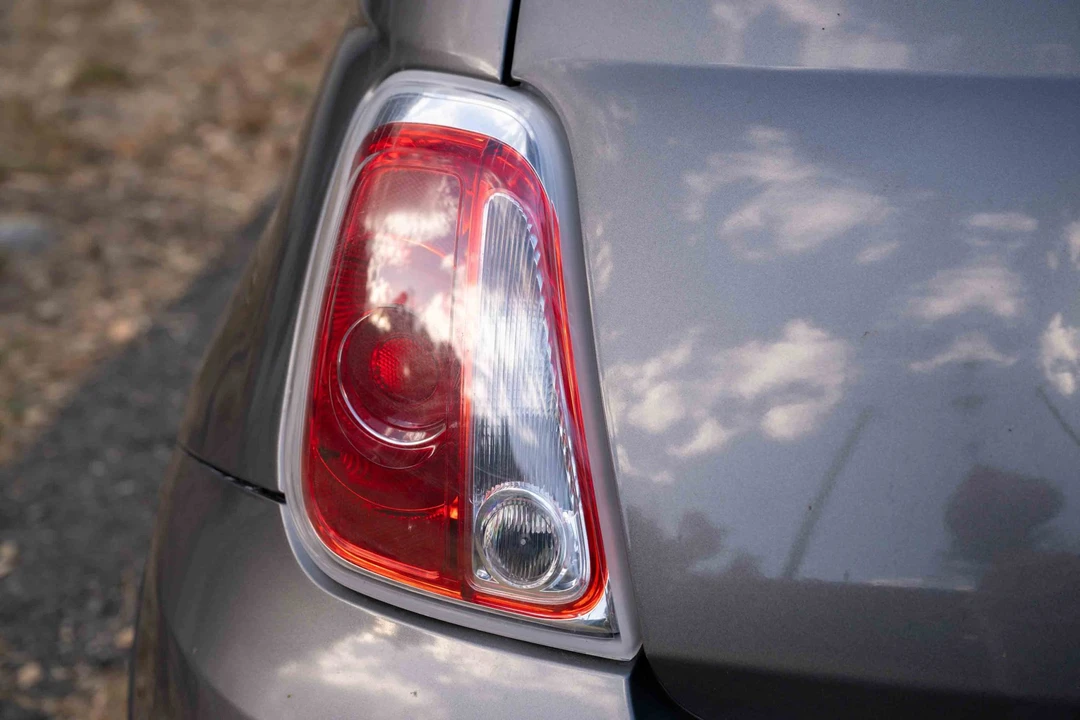 2012 Fiat Abarth 500 - Image 19 of 31