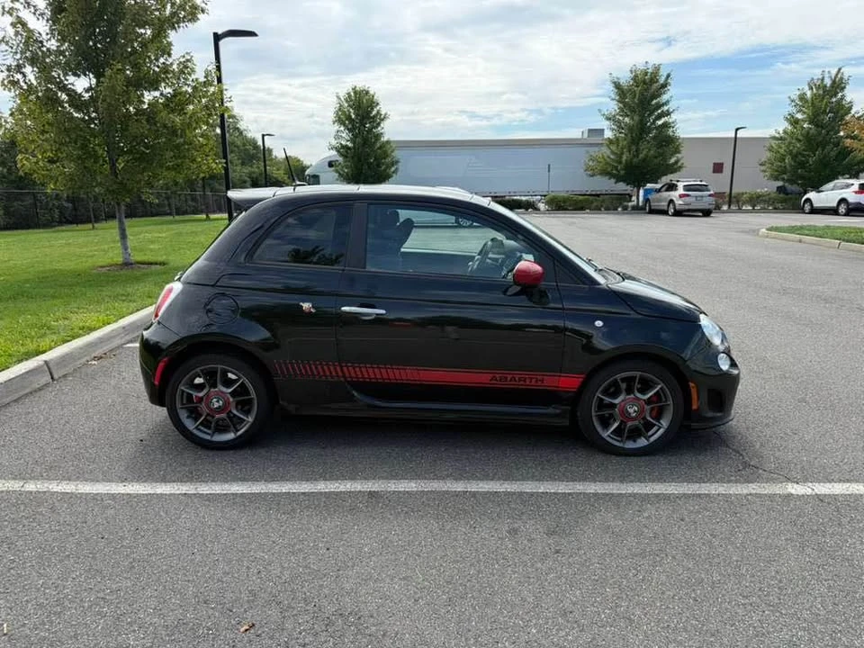 2012 Fiat Abarth 500 - Image 2 of 20