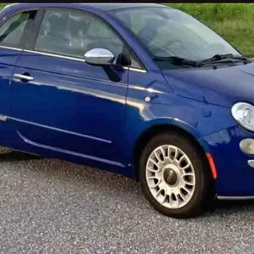2012 Fiat 500 Lounge Hatchback 2D