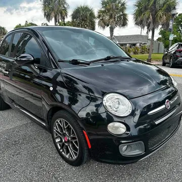 2012 Fiat 500 Lounge Hatchback 2D