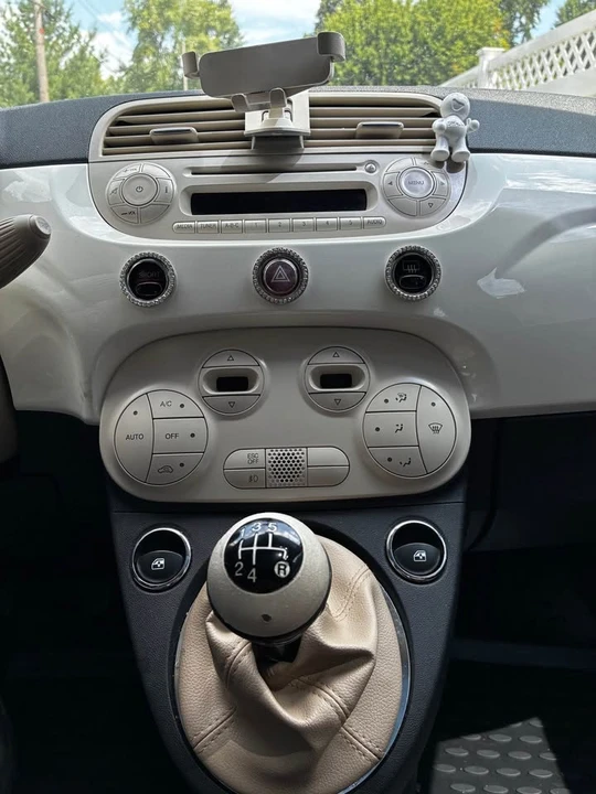 2012 Fiat 500 - Image 9 of 11