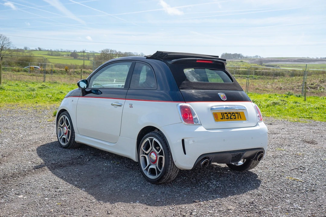 2012 Fiat Abarth 500 - Image 10 of 30